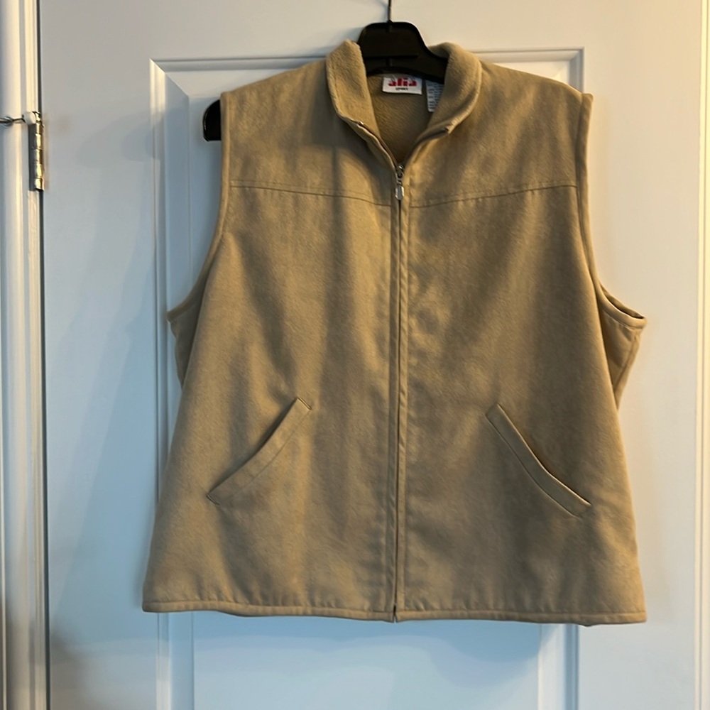 Alia sport oversize vest